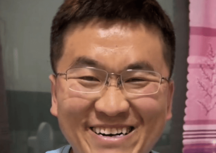 姜涛|要啥没啥!网红姜涛团队最终解散吃寒酸散伙饭!