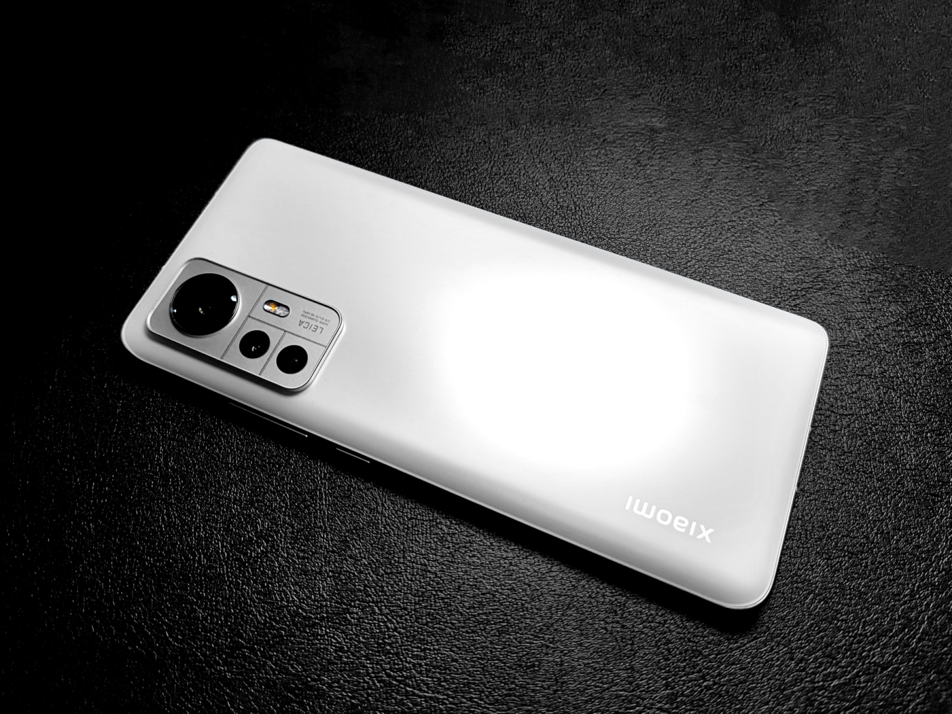 小米科技|小屏最终真香?从大屏用回小屏,我愿称小米12S为小屏之光