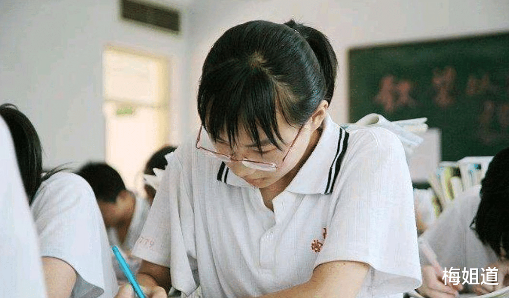 大学生|为何在公考中,很少见到“穷人家的孩子”,与薪资无关和现实有关