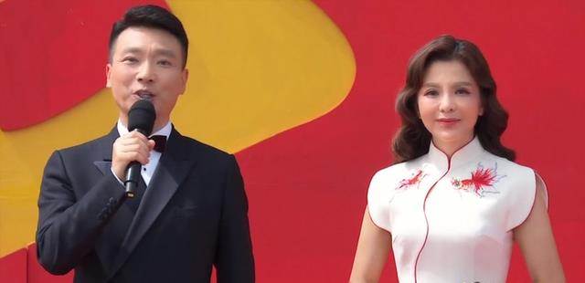 央视|央视五一晚会4人主持团抢眼,文体明星带热度,芒果元素闪耀舞台