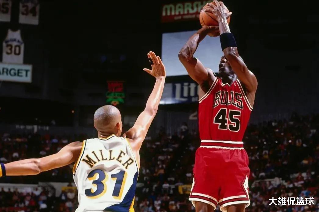 季后赛|美媒列出了季后赛场次达到30场后,场均得分最高的20名球员