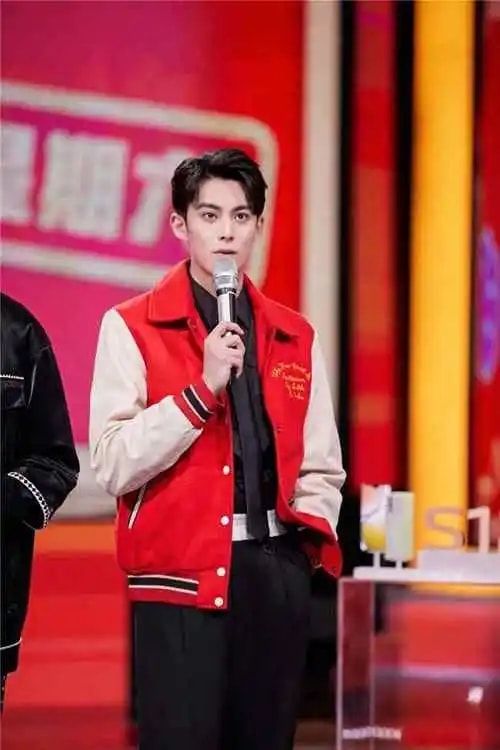 何炅|《快乐大本营》改版上映，快乐家族只剩何炅，新人加盟收视率爆棚