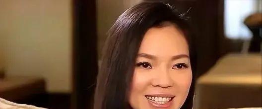 甘比|6位豪门中的“平民女孩”，甘比继承6百亿身家，曾馨莹连生3胎