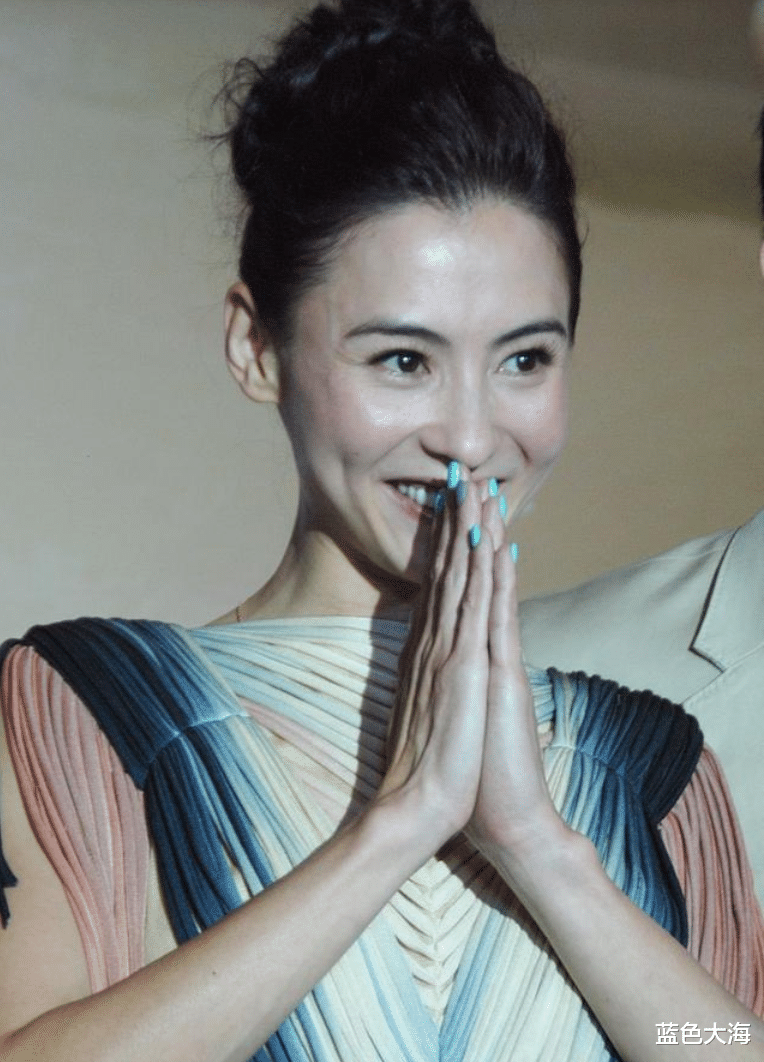 漱口水|出行排场大、助理徒手接漱口水、片酬高到离谱,内娱陋习何时休