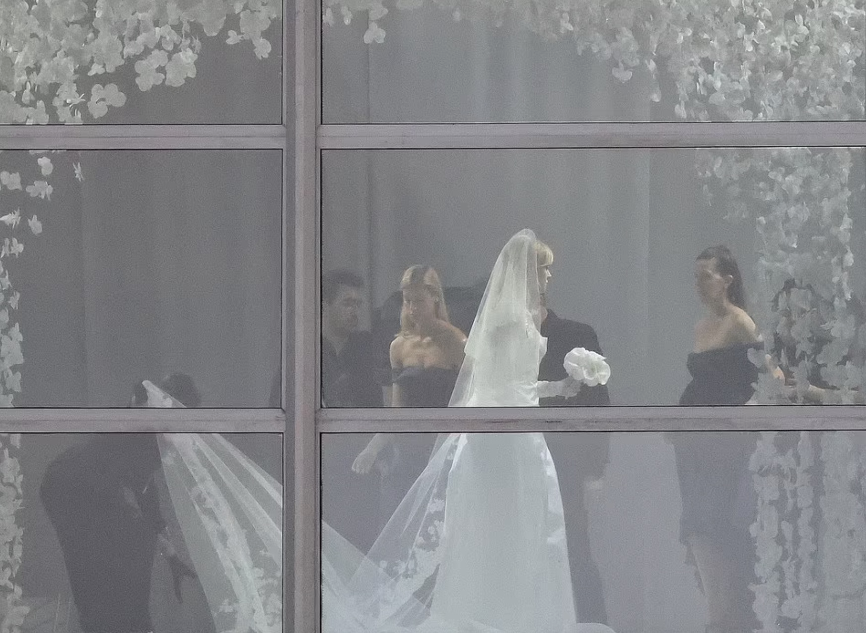 布鲁克林|贝克汉姆长子结婚,婚礼斥资2000多万,名流云集场面宏大