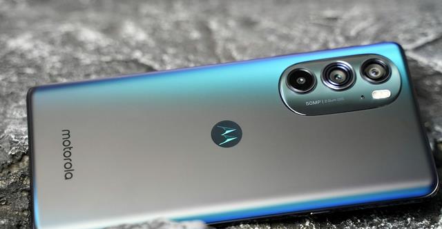 旗舰机|跌至3399元,骁龙8+12GB+256GB,旗舰机沦为“白菜价”