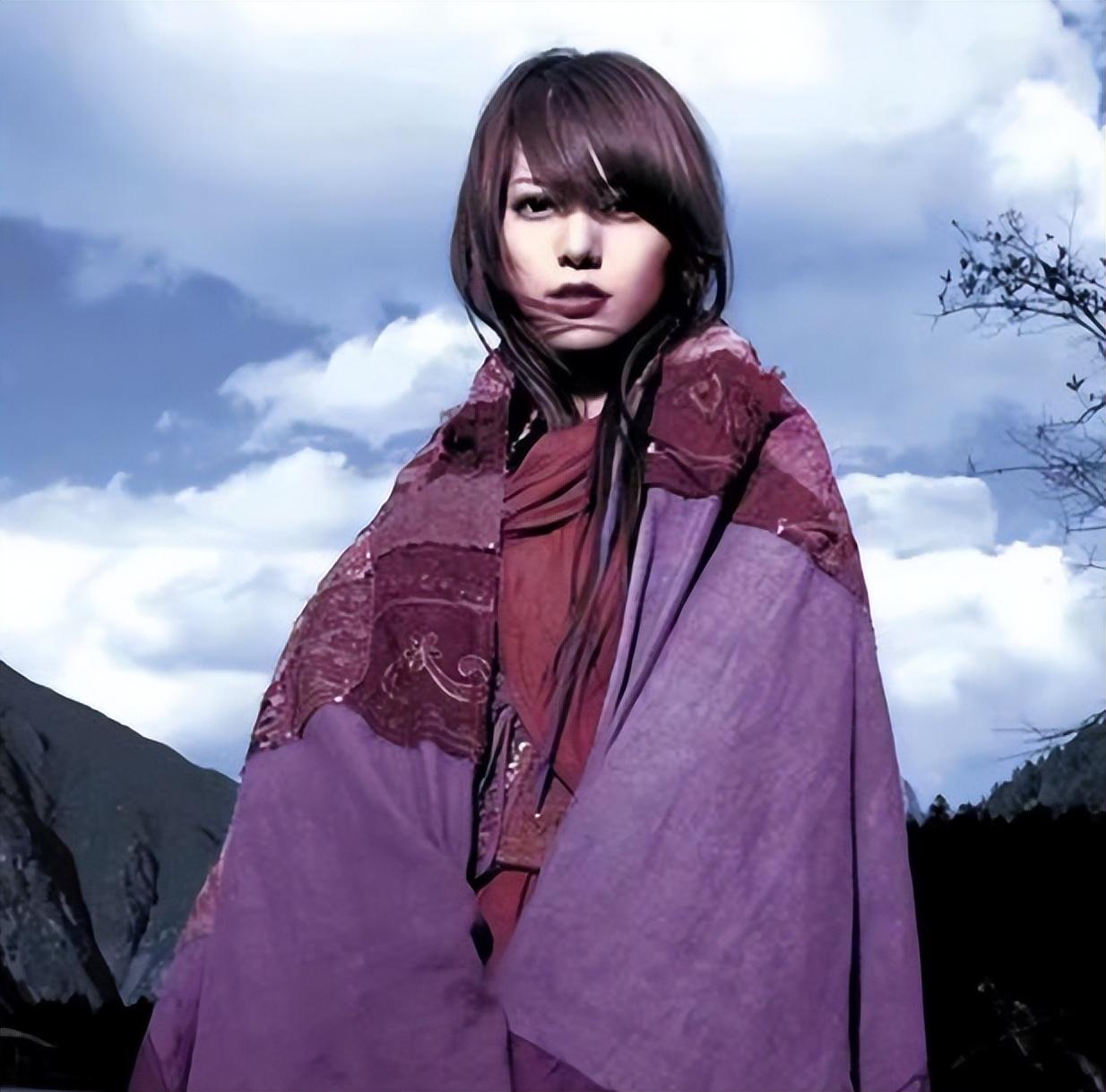 阿兰|“隐形富婆”阿兰：戴上亿九眼天珠，21岁就打败王菲，坐拥亿万身价