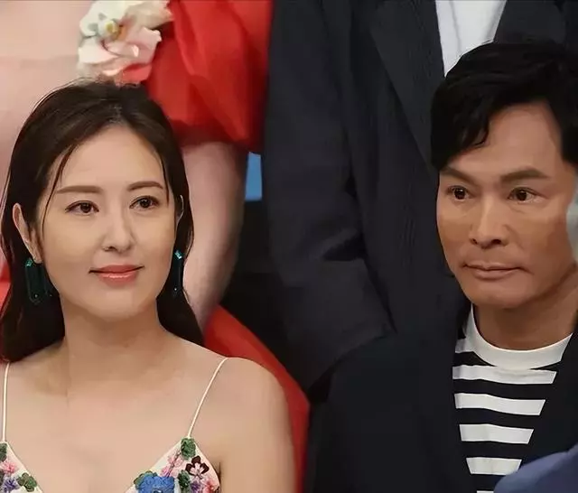 街拍|又不靠颜值取胜，这4位实力派演员，何苦去整容？