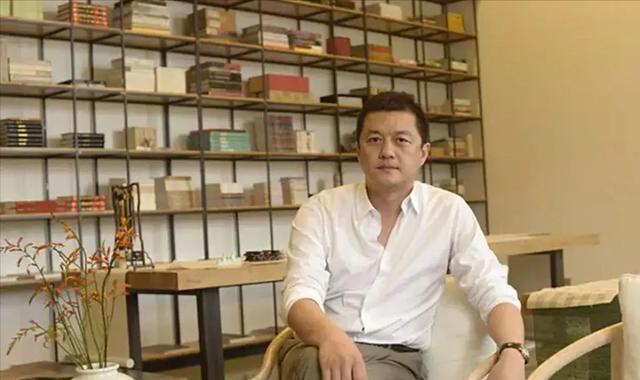 李亚鹏|梳子2亿,石头3亿,高调炫富的李亚鹏,远比我们想象的更复杂