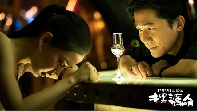 Angelababy|代言解约，海报遭白纸遮脸，跪地上录综艺，Angelababy究成了资本弃儿