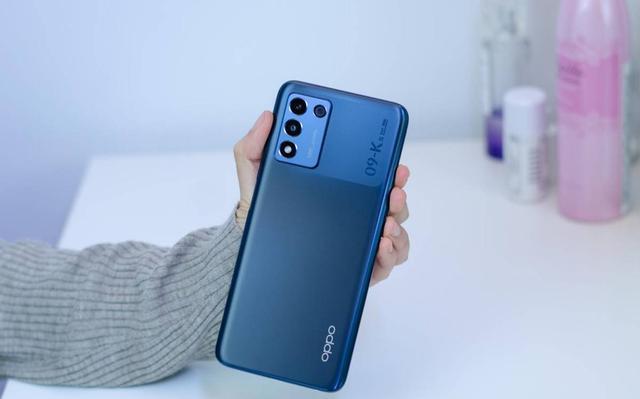 OPPO|OPPOK10s升级5500mAh大电池，续航称霸千元界，红米还能抗吗？