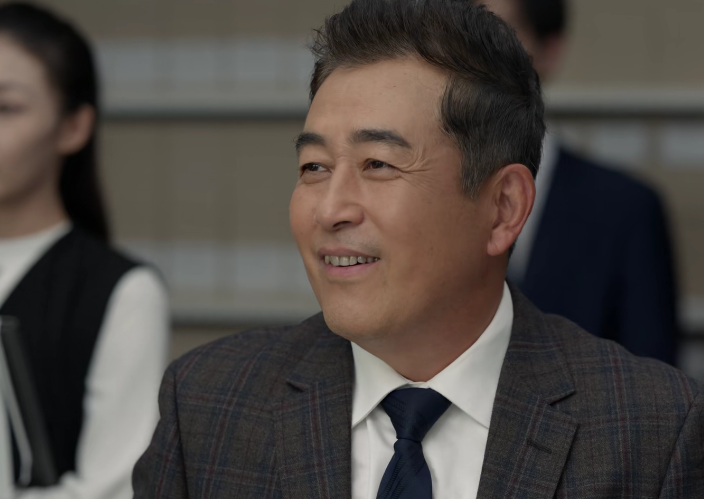 邯郸|《胆小鬼》和《玫瑰之战》各追4集:一个弃剧,一个会追到底