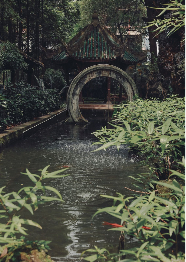 山西省|成都一不收门票的寺庙，地处闹市却是一片净土，园林古建堪比故宫