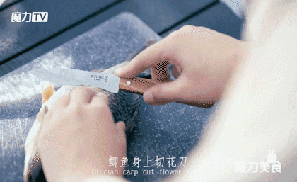 菜刀:拍蒜VS装蒜