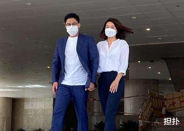 霍启刚|霍家再次出手了，霍启山捐试剂盒，霍启刚郭晶晶则在街头发放盒饭