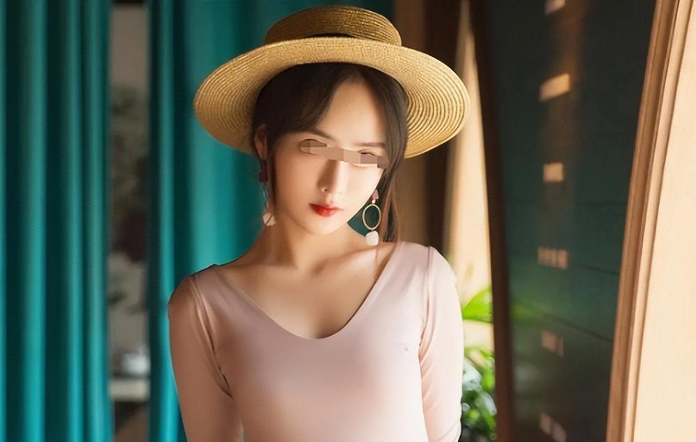 07年刘彩霞走下法庭,含泪与母亲见面后被押刑场,行刑前表情镇静