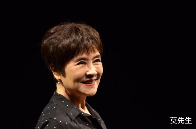 冯远征|梁丹妮:二婚嫁小8岁冯远征,恩爱29年却无子女,如今过得怎样