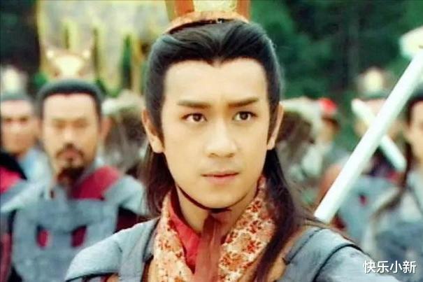 杨幂|杨幂的屁股、刘涛的牙、鞠婧祎的肩膀，明星还有什么是真的？