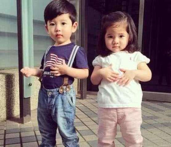 |宋小宝：抛弃发妻霍晓红，再婚娶小6岁女粉丝，如今成人生赢家