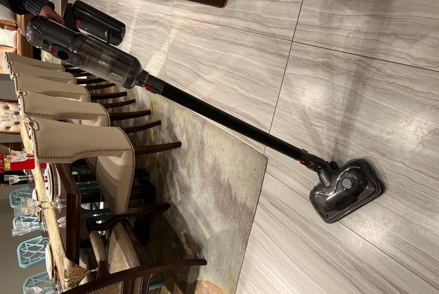 吸尘器|吸尘器购买避坑指南:多功能是标配,续航久、便携是关键