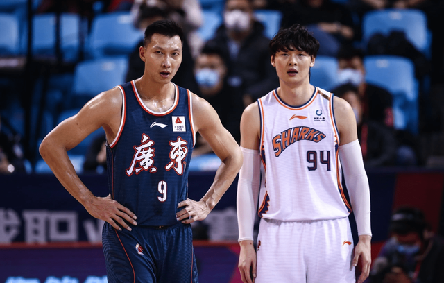 |广东易建联发话，辽宁夺冠含金量仍有争议，张镇麟也说出了实情