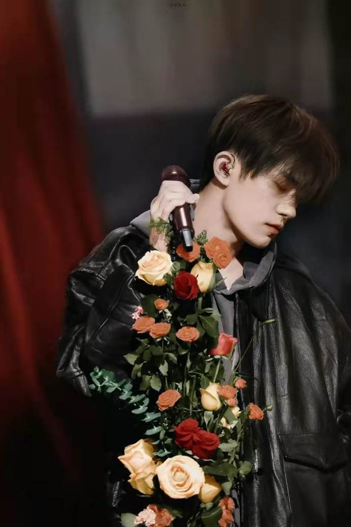 易烊千玺|?当初有多被嫌弃 现在就有多火 时光不会辜负努力的易烊千玺