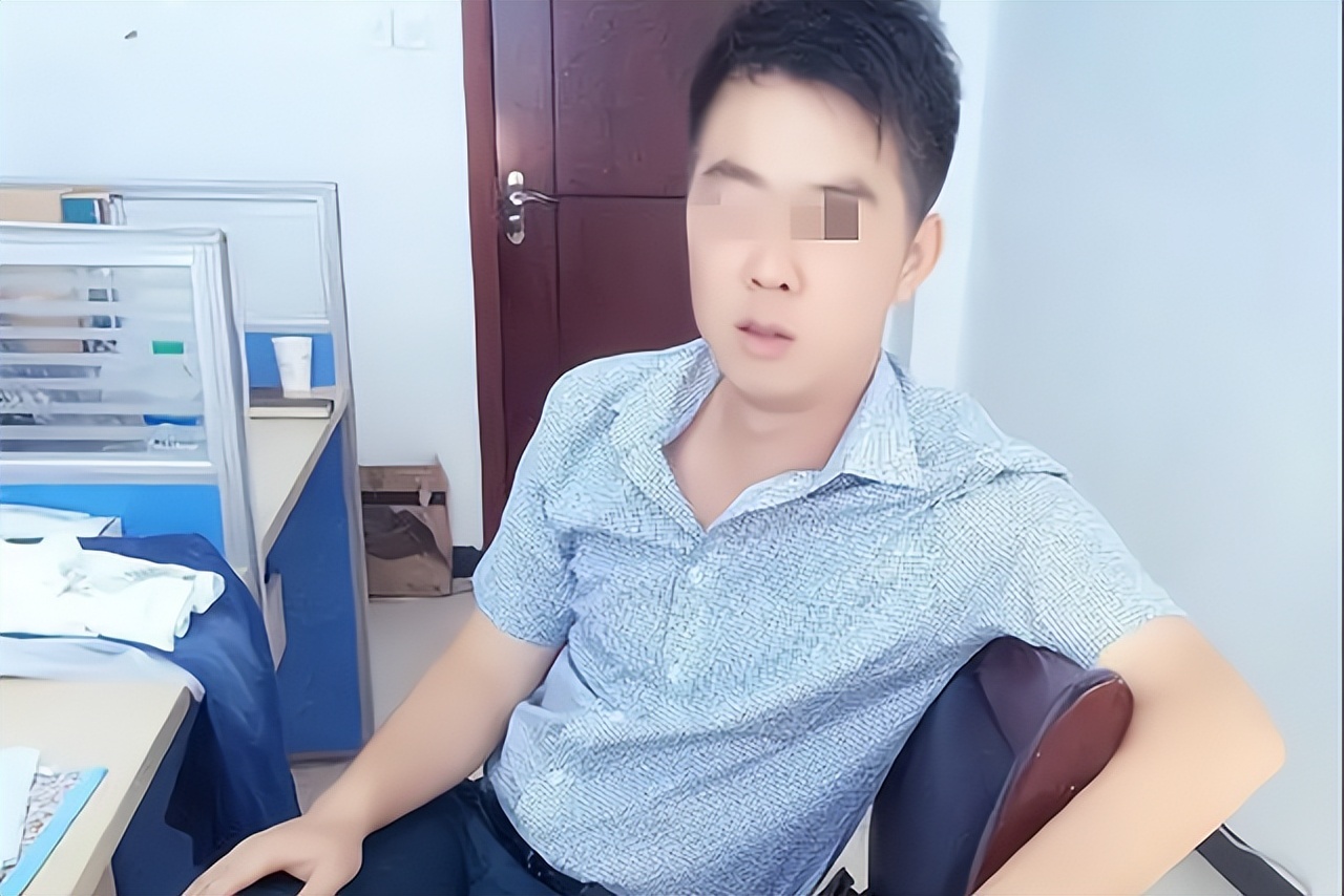 |妻子在厕所内发现女性长发，“阉割”丈夫