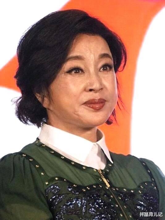 生图|20位中老年女星素颜照曝光,谁是真“美人”谁是“照骗”一目了然