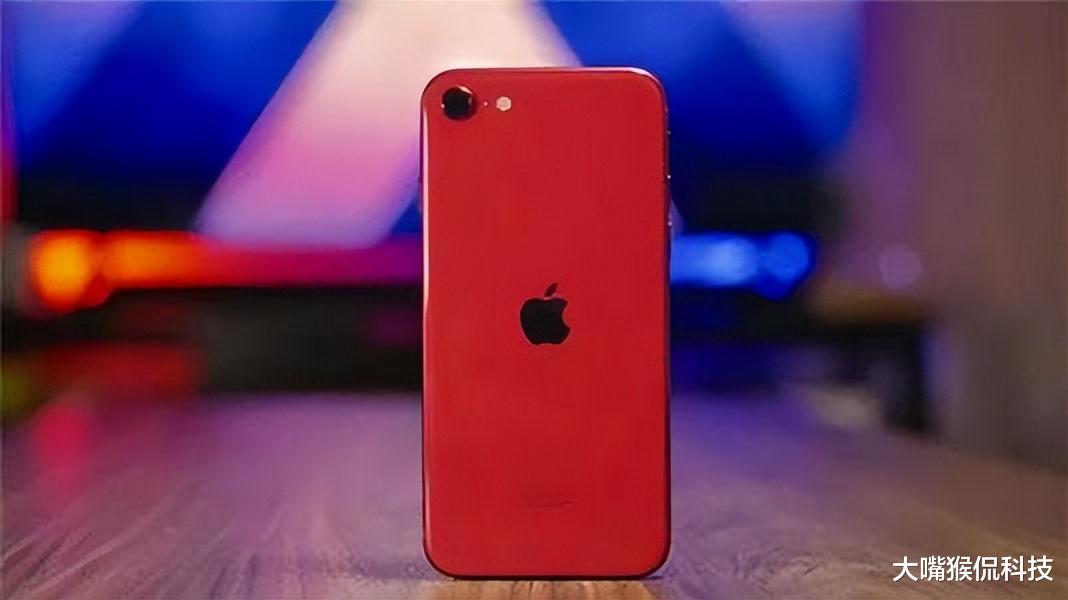 苹果|苹果SE3价格降七百！苹果这是要收割市场吗？真小屏香不香？