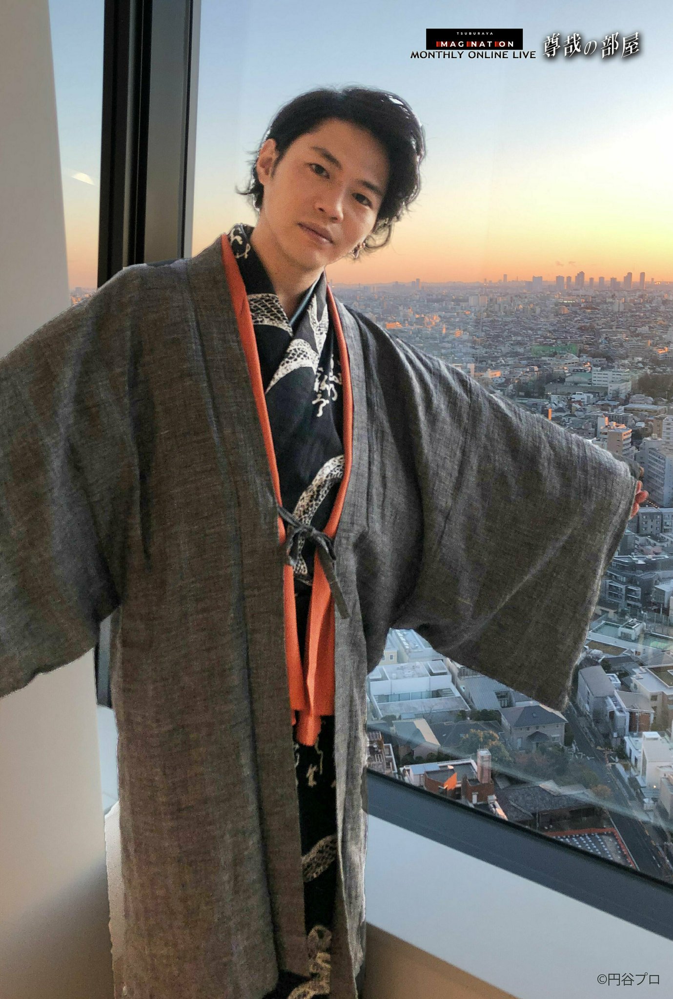 伽古拉|?暗の新年会，伽古拉会面雾崎爱染诚，维克特利将客串假面骑士