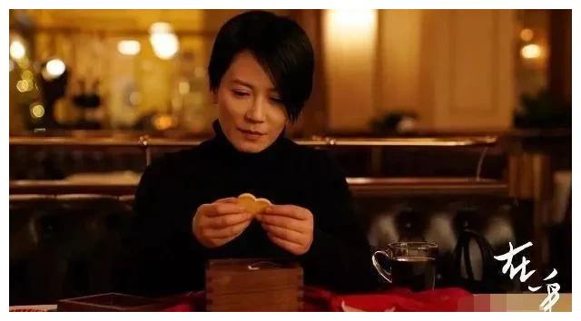 袁泉|8位自带“总裁”气质的女星,总裁范拿捏到位,稳重大气还不油腻