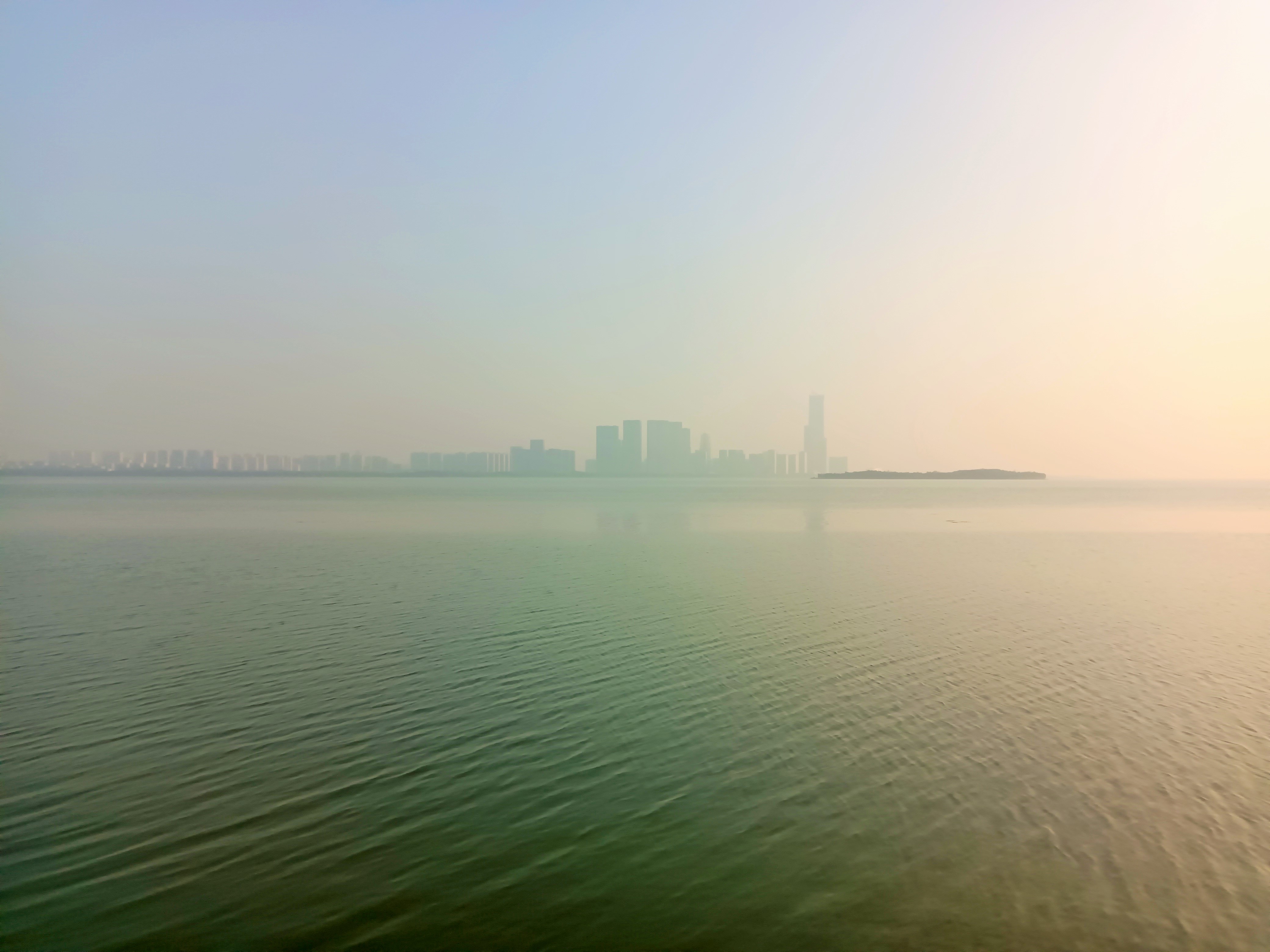 |天鹅岛的湖景，天下第一