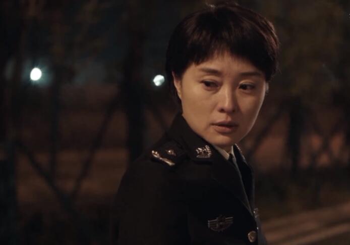 警察|端着一张脸就别演警花了，这四位女演员告诉你，啥是飒爽长官气派