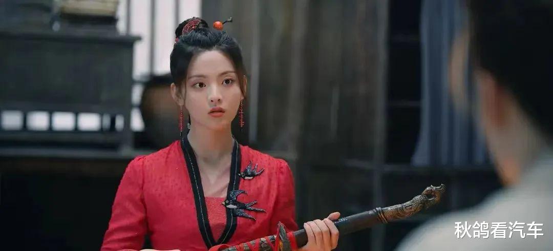 王小石|她又被骂，到底冤不冤？