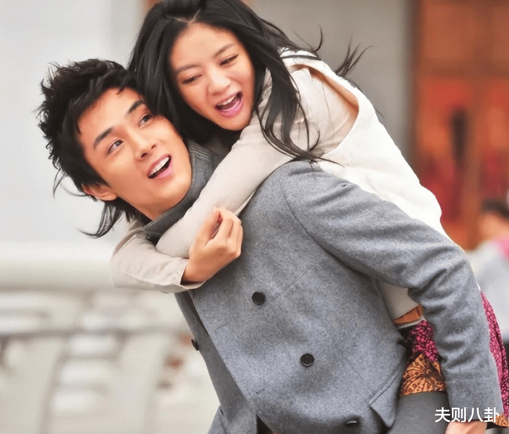 明星夫妻|表面“秀恩爱”，实际“割韭菜”，这明星夫妻离翻车不远了