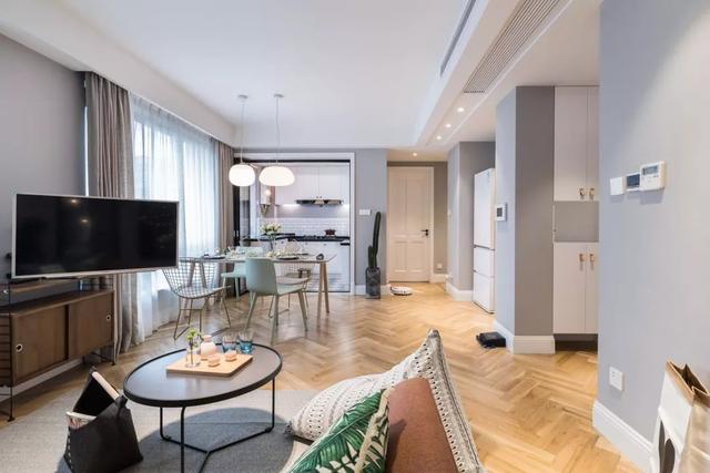 89㎡无沙发墙：奇葩户型客厅，也能做成人人喜欢的样子