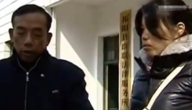 带走彩礼抛弃女儿十多年,不能生育强行认女儿,爷爷:先拿1千万