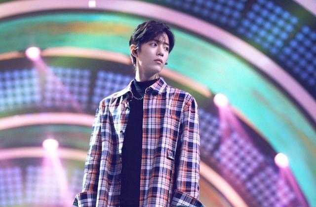 肖战|肖战官方发布年度总结，有幸见到“双顾”，期待《那片海》定档