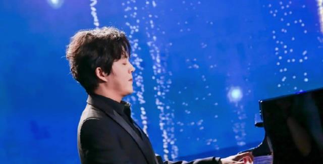 人物设定|装深情、假文艺、好男人，这些戴着面具生活的明星，都翻车了