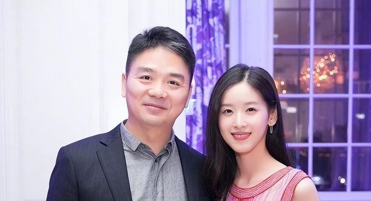 章泽天|特意跑到英国生孩子!刘强东和章泽天也要移民了吗