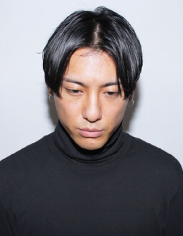 发型 男人40岁后“发型决定气质”，这3种发型建议避开，会显老显油腻