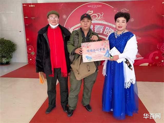 春晚|军品大王李长东参加群星春晚 现场宣传红色文化