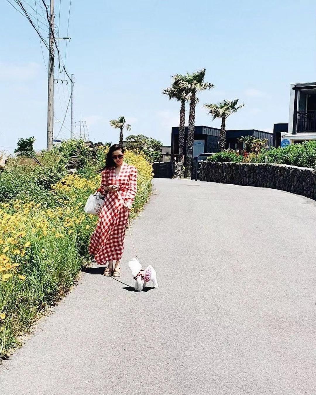 孙艺珍|孙艺珍40岁还跟仙女似的！在爱情浸润下愈发清纯减龄，根本不会老