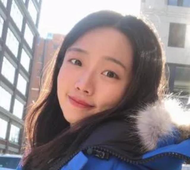 24岁抗癌女留学生遭网暴10个月后去世,病床上被网友围攻:还没死?