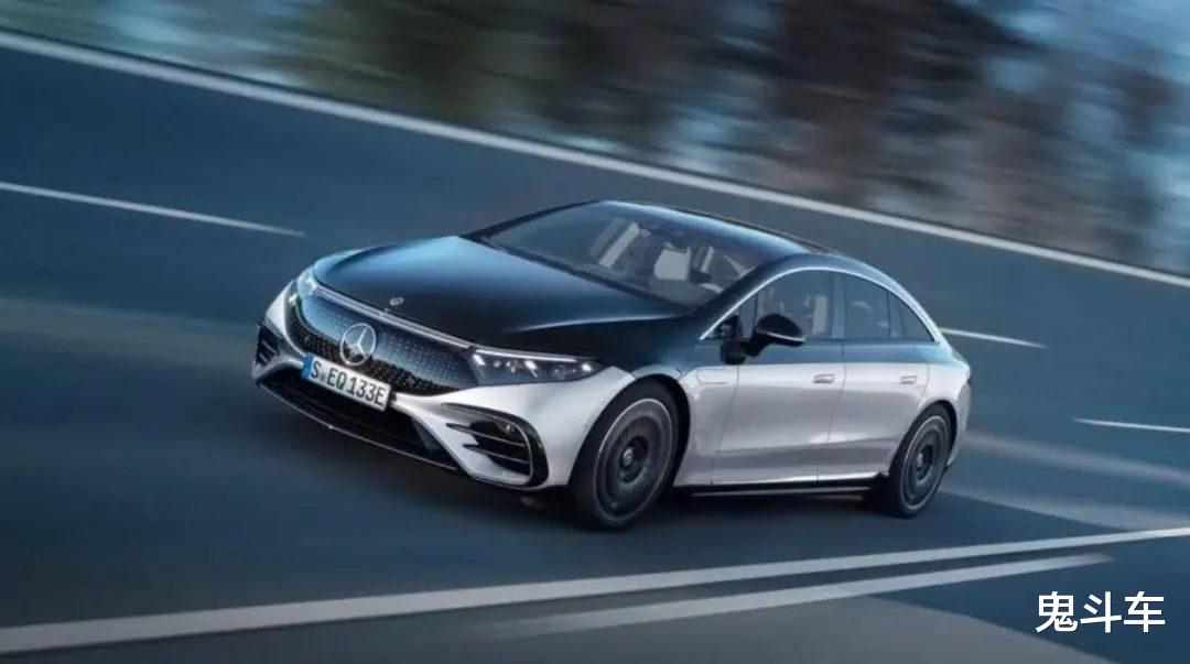 |玩大屏?传统车企说:让你们先跑一会儿 我再降维打击