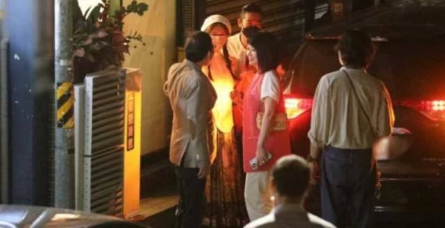 王力宏|王力宏正式复出美国开演唱会,近照留长发模样大变,写新歌表露心声