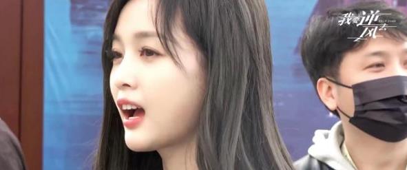 宋轶|吴宣仪终于找对风格了，瓜子脸就该走甜美风，颜值立马回升了不少