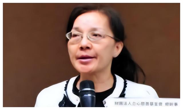 赵忠祥|赵忠祥:一生献给事业78岁病逝,遗产却没给妻子、儿子一分