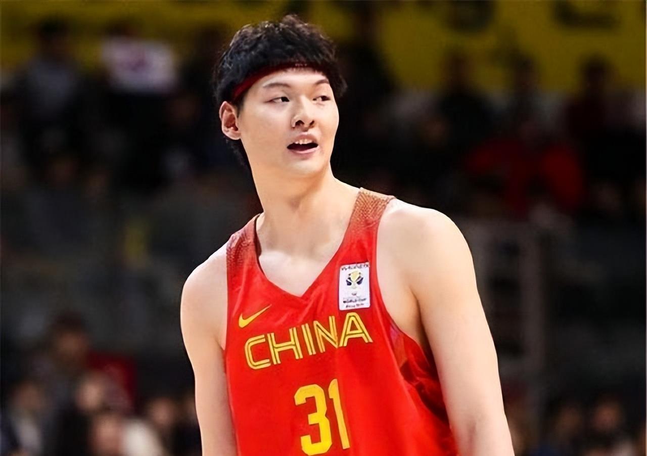 辽宁男篮|中国男篮开始集训，广东男篮比辽宁男篮多了3人，吉林增至2人
