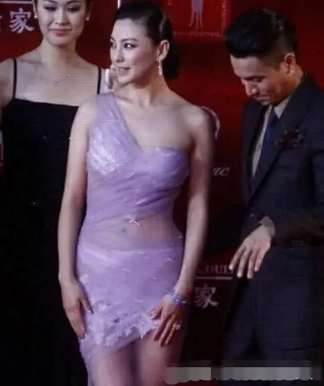 关晓彤|一上镜就崩！我怀疑这10位女星的造型师，都是对手派来的“卧底”